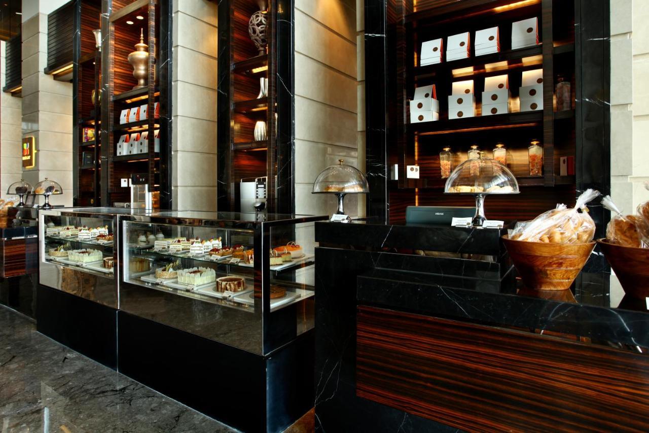 Hotel Crowne Plaza New Delhi Rohini By Ihg Exterior foto
