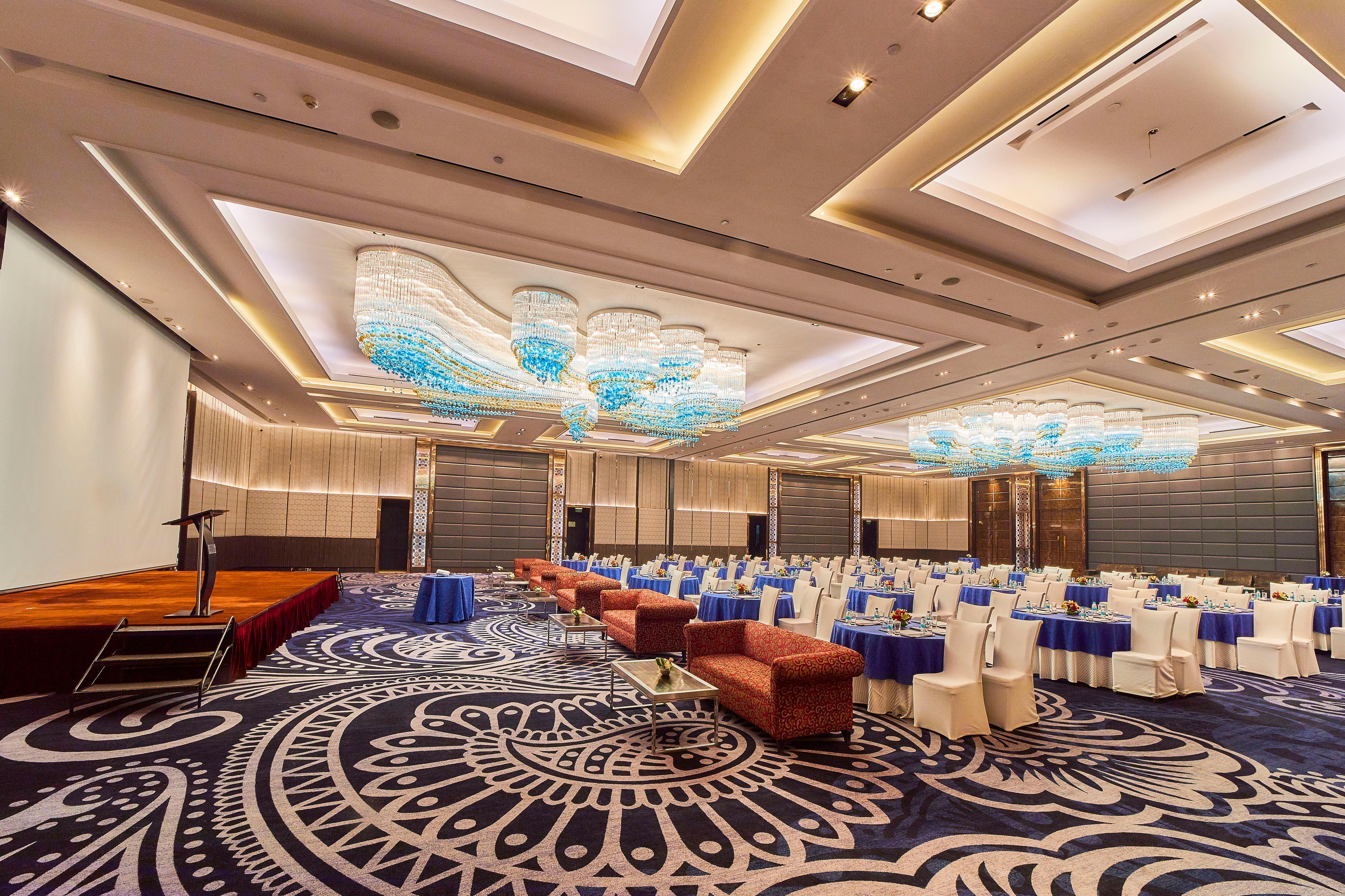 Hotel Crowne Plaza New Delhi Rohini By Ihg Exterior foto