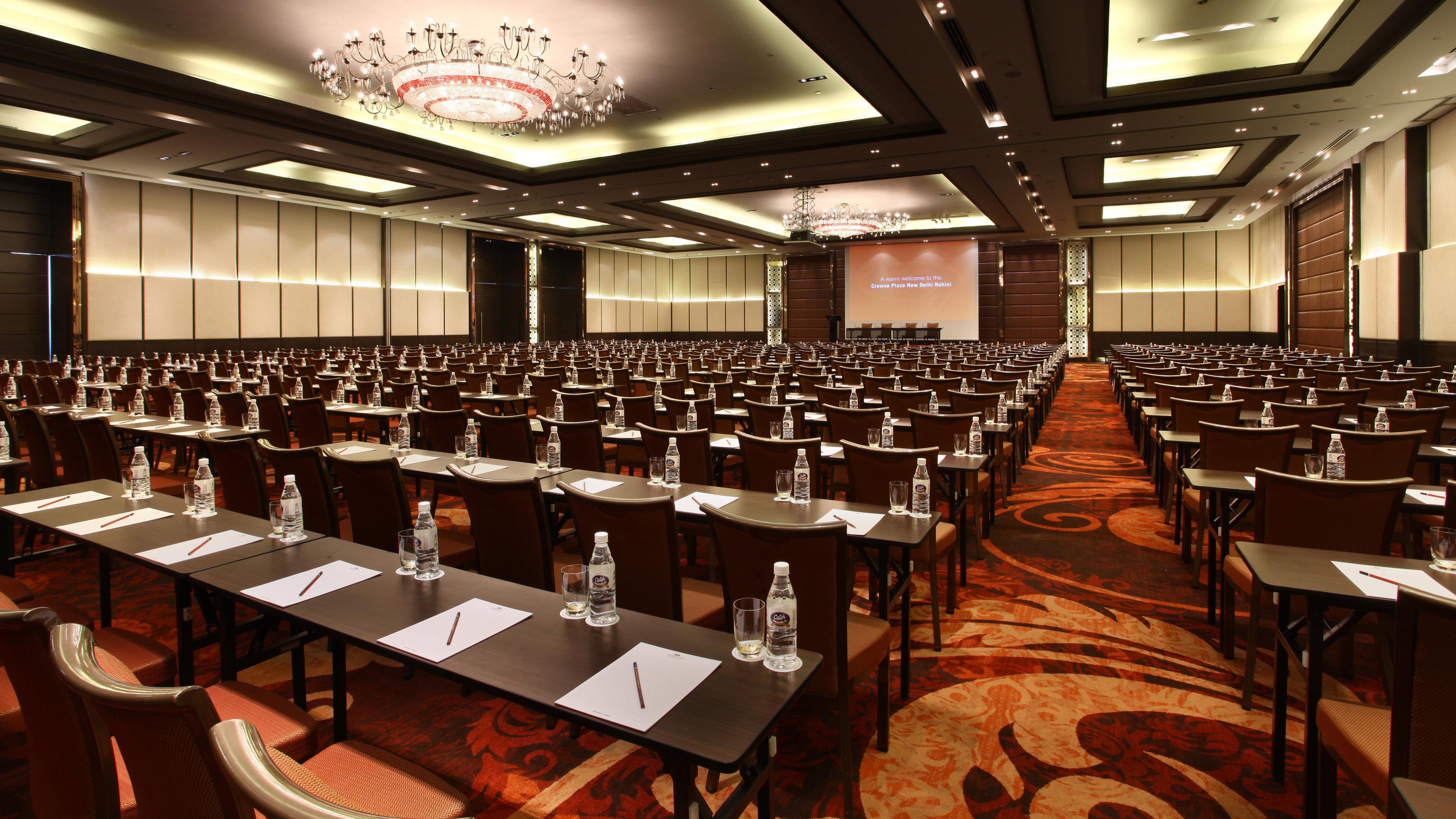 Hotel Crowne Plaza New Delhi Rohini By Ihg Exterior foto