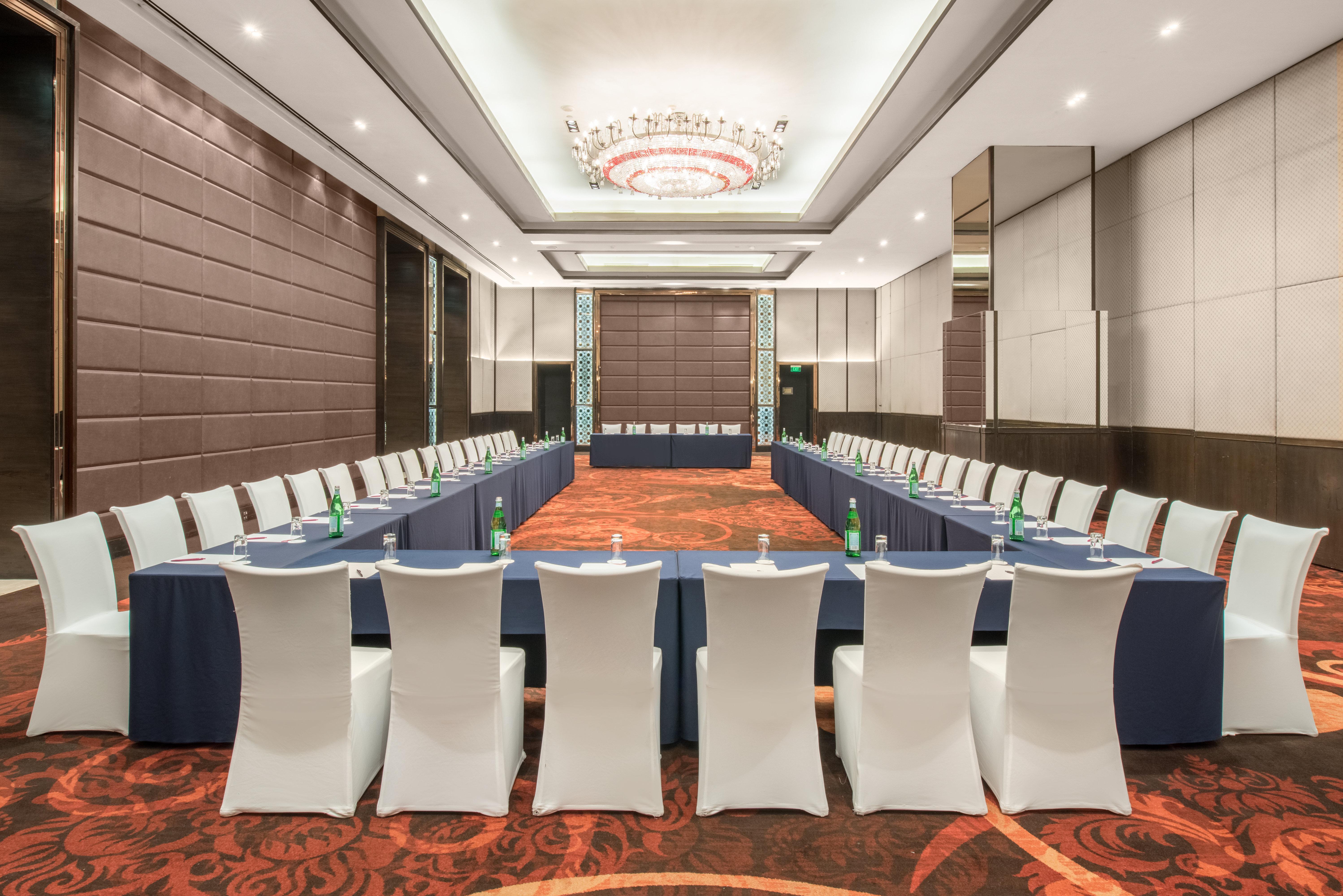 Hotel Crowne Plaza New Delhi Rohini By Ihg Exterior foto