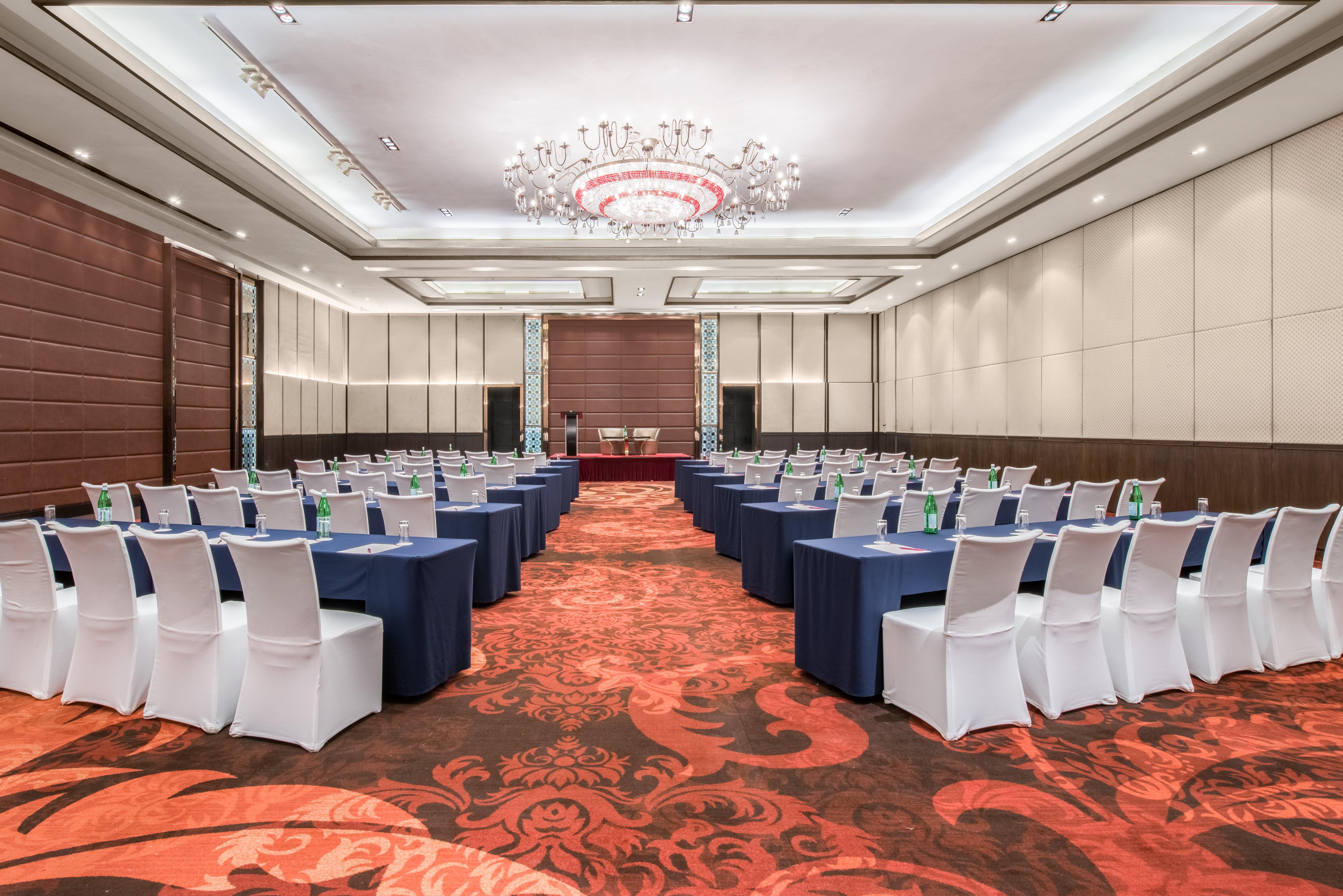 Hotel Crowne Plaza New Delhi Rohini By Ihg Exterior foto