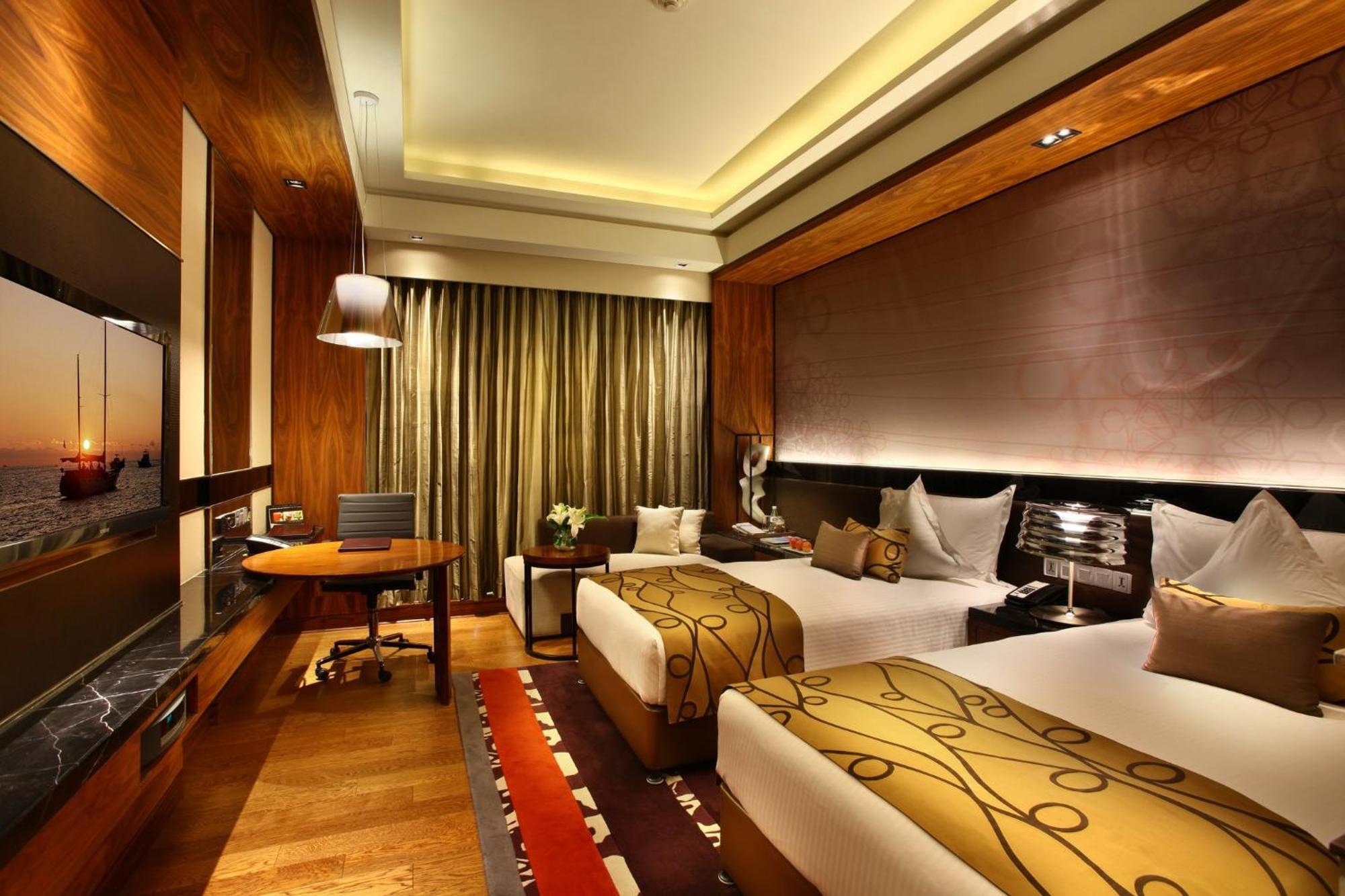 Hotel Crowne Plaza New Delhi Rohini By Ihg Exterior foto